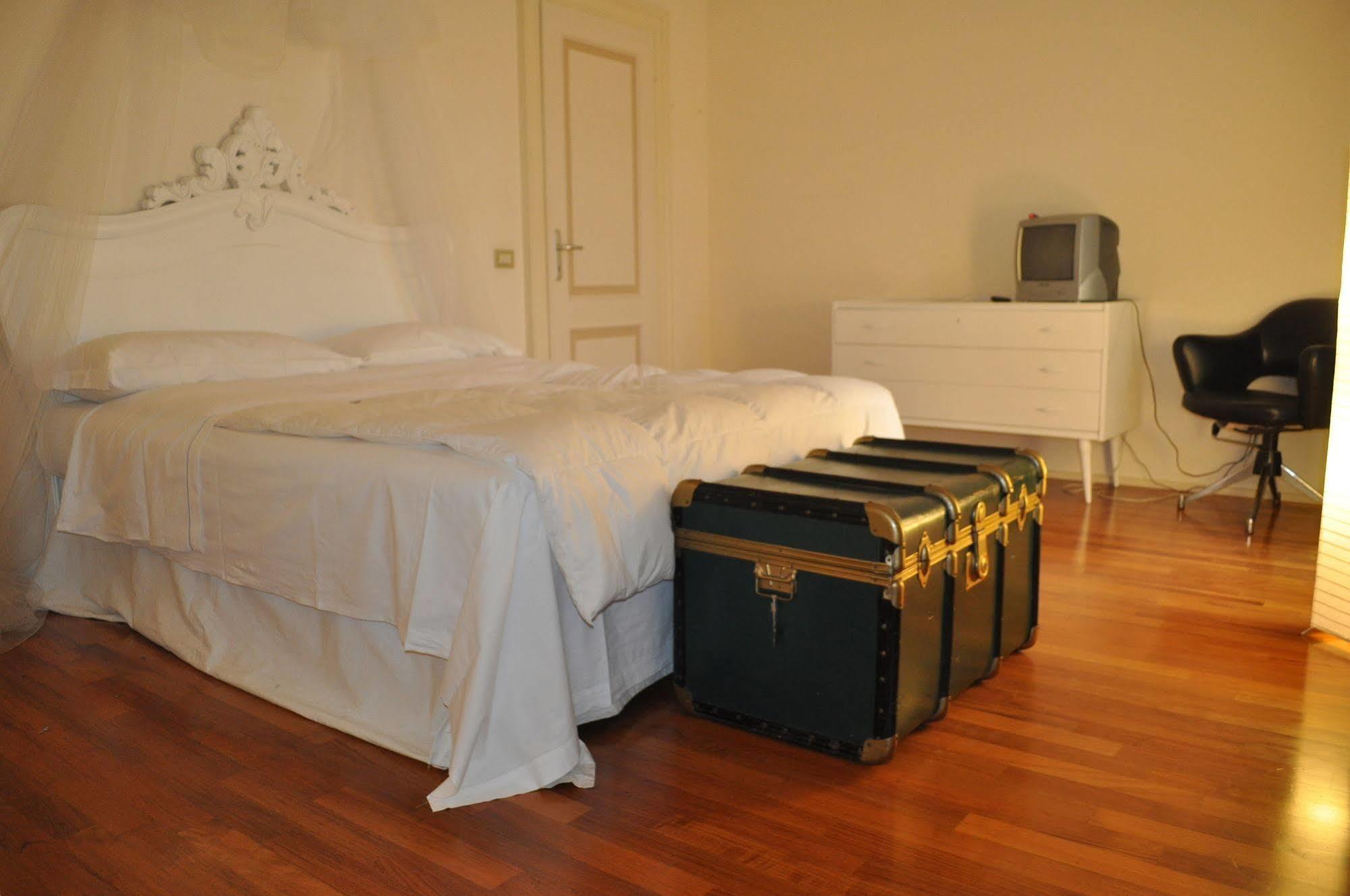 Domus Nova Residenza Il B&B Μάντοβα Εξωτερικό φωτογραφία